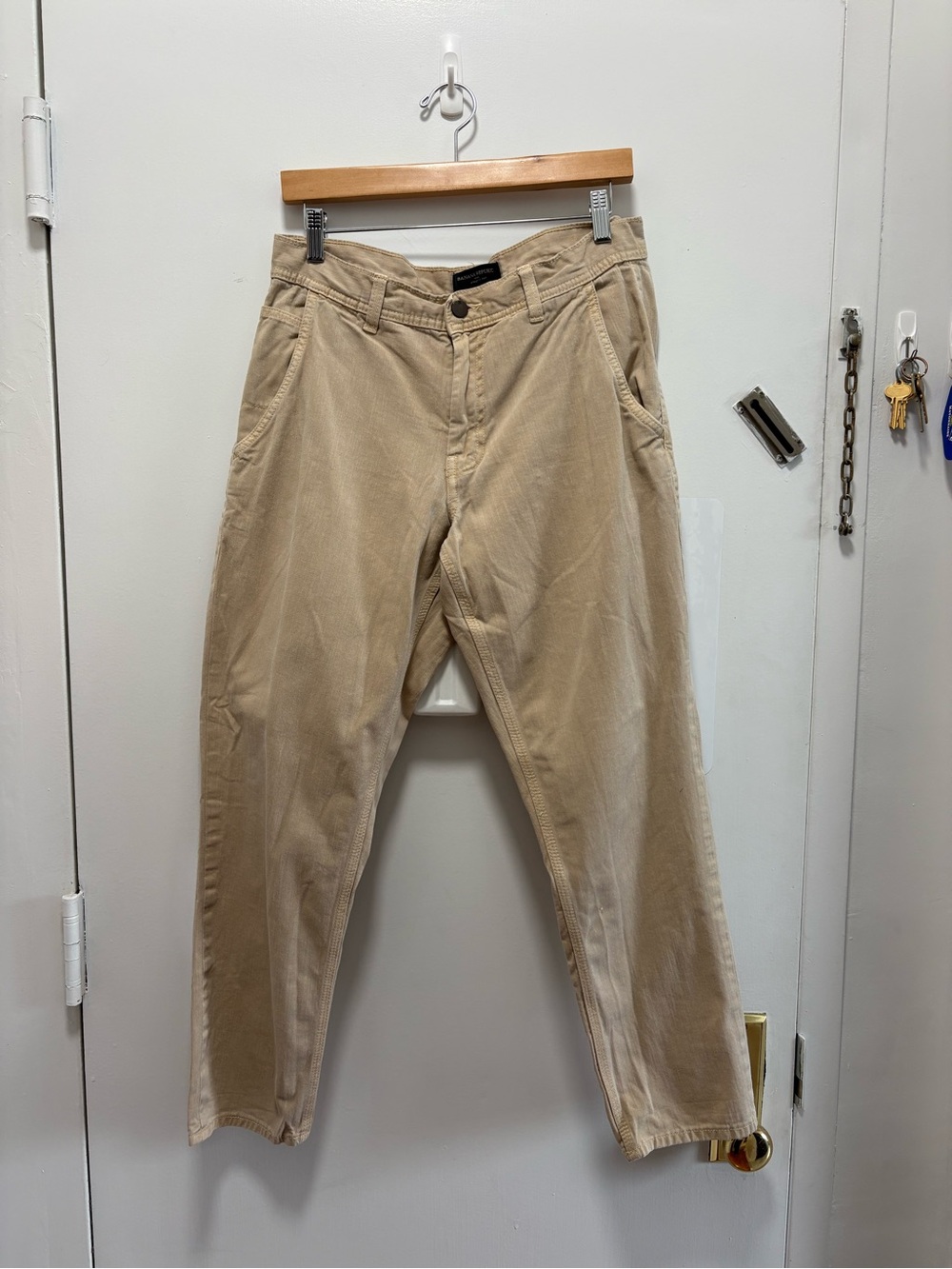 Banana Republic Khaki Chinos in Light Tan 31x32
